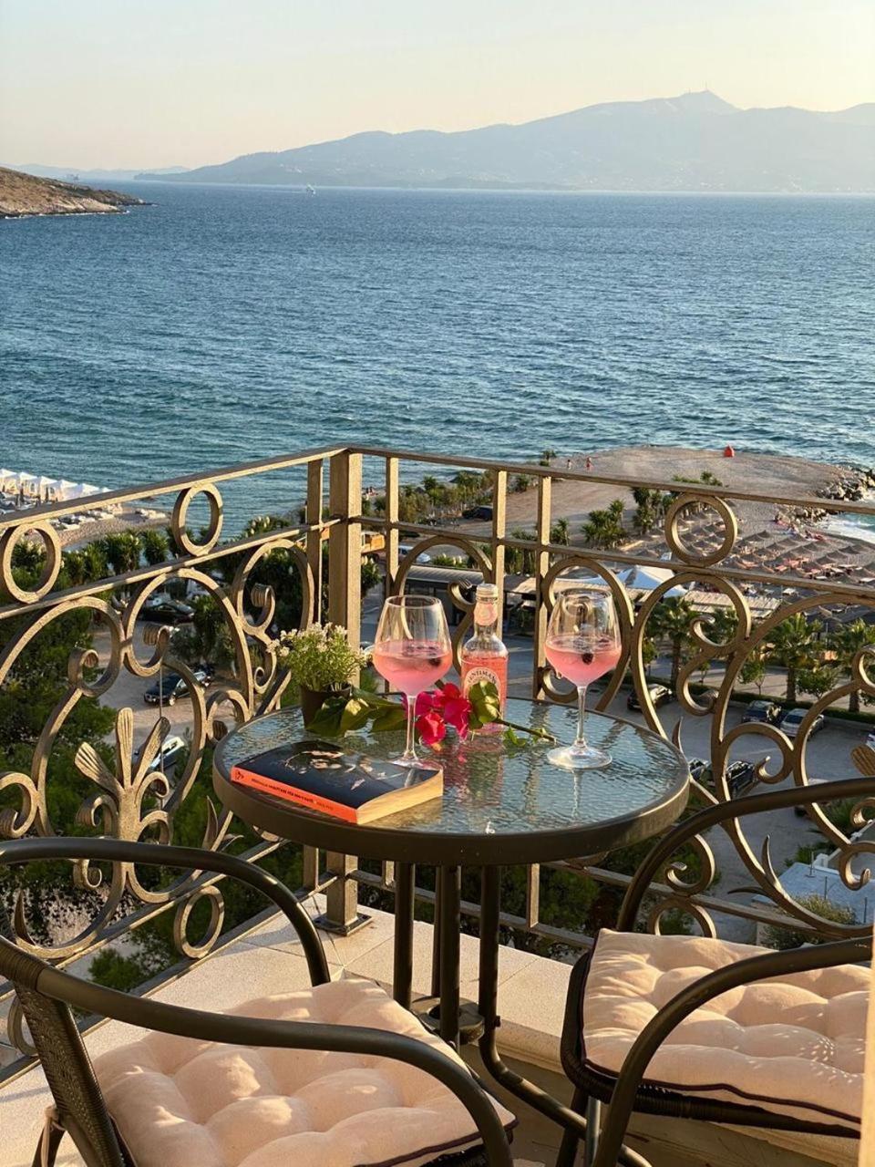 Ami Mar Hotel Sarandë Exteriör bild