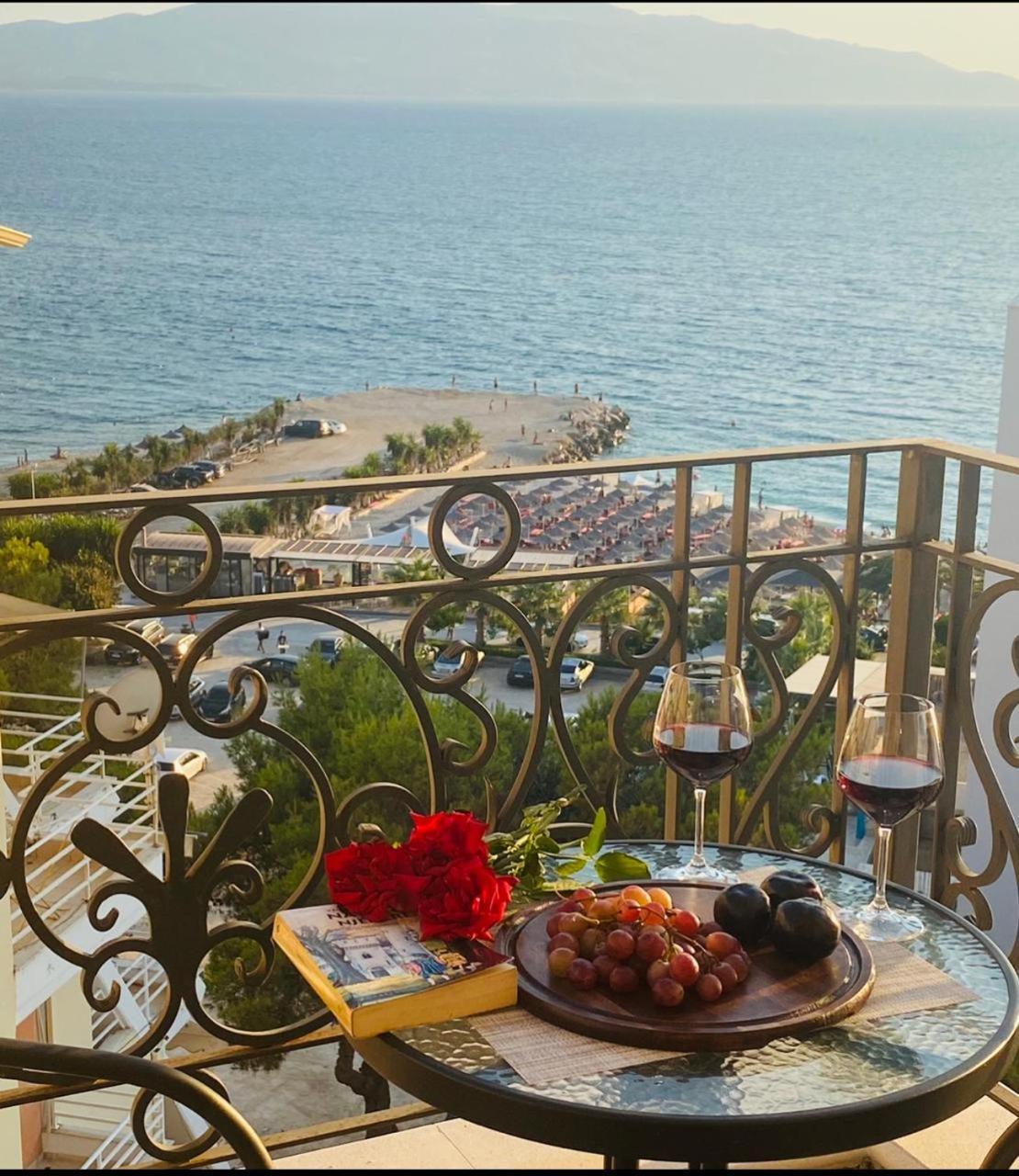 Ami Mar Hotel Sarandë Exteriör bild